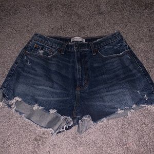 Abercrombie curve love jean shorts
